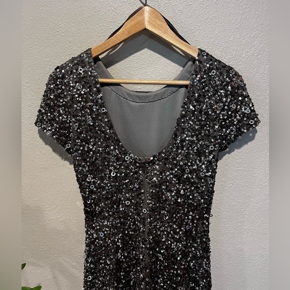 Silver Sequin Adrianna Papell Dress Women’s size 6 Wedding/Bridesmaid/Formal - Picture 6 of 8